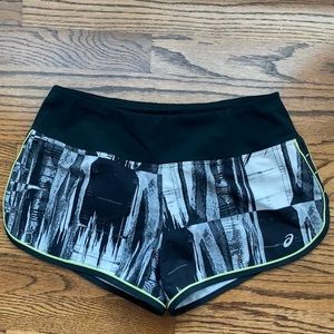 Asics Black and White Pattern Running Short
